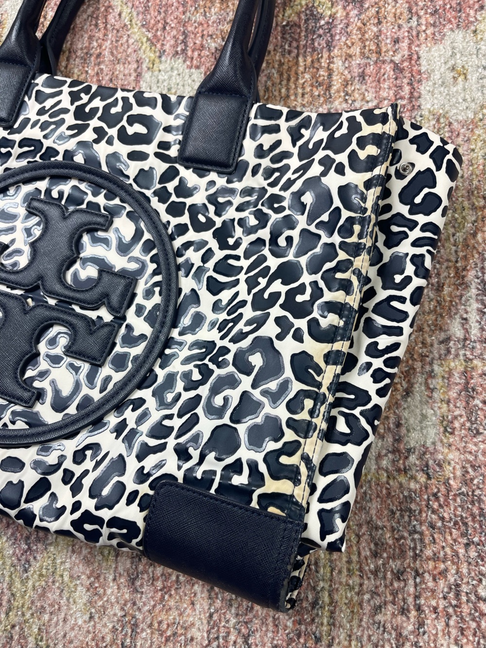 Tory Burch Ella Printed Large Tote Bag Blue Leopard - Picture 4 of 11